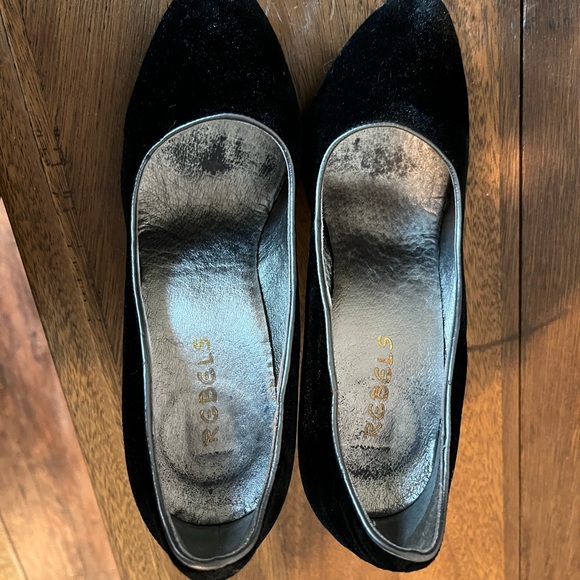 Rebel size 7 Black Velvet Pumps - Picture 4 of 8